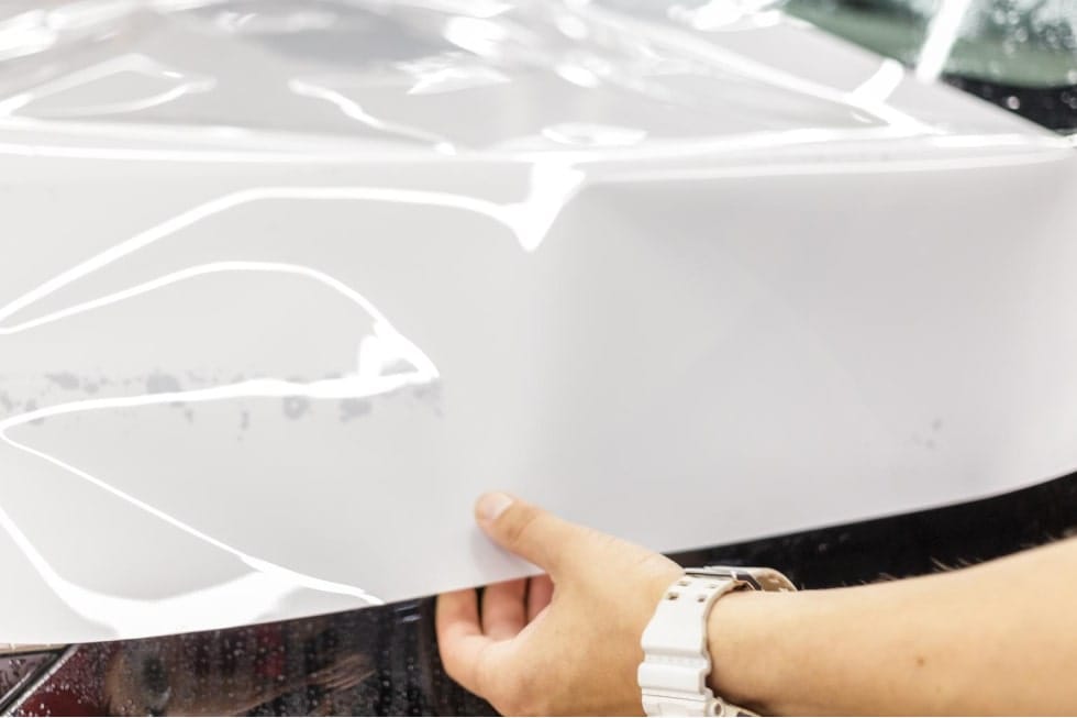 How Do Glueless Films Stick? The Science Behind Adhesive-Free Bonding